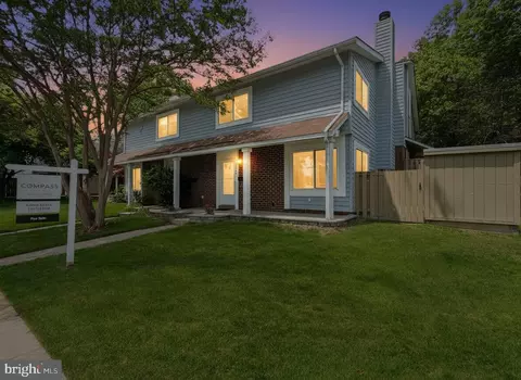 18724 Paprika Ct, Germantown, MD 20874