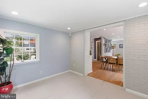 Entry Way - 1709 White Oak Dr, Silver Spring, MD 20910 photo 3 of 6