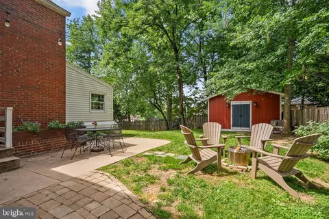 Exterior - 1709 White Oak Dr, Silver Spring, MD 20910 photo 4 of 6