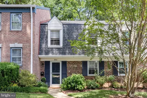 846 Azalea Dr, Rockville, MD 20850