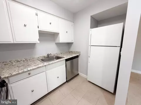 Kitchen - 9907 Blundon Dr #302, Silver Spring, MD 20902 photo 2 of 2