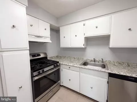 Kitchen - 9907 Blundon Dr #302, Silver Spring, MD 20902 photo 1 of 2