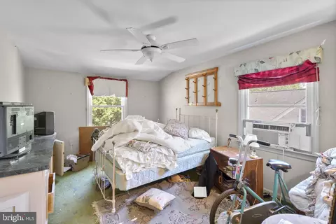 Bedroom - 507 Harding Dr, Silver Spring, MD 20901 photo 2 of 3
