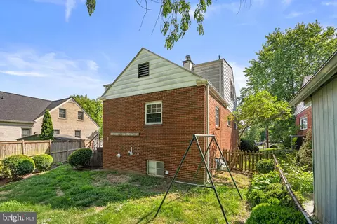 Exterior - 507 Harding Dr, Silver Spring, MD 20901 photo 8 of 8