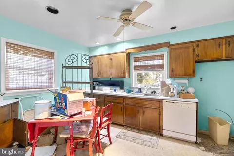 Kitchen - 507 Harding Dr, Silver Spring, MD 20901 photo 1 of 3