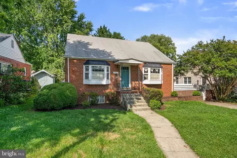 Exterior - 507 Harding Dr, Silver Spring, MD 20901 photo 2 of 8