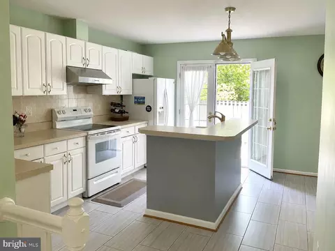 Kitchen - 15118 Callohan Ct, Silver Spring, MD 20906 photo 1 of 2