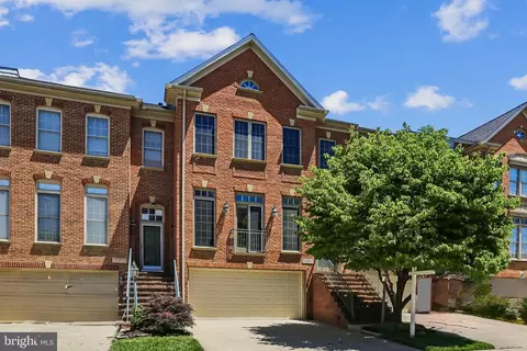 10407 Dalebrooke Ln, Rockville, MD 20854