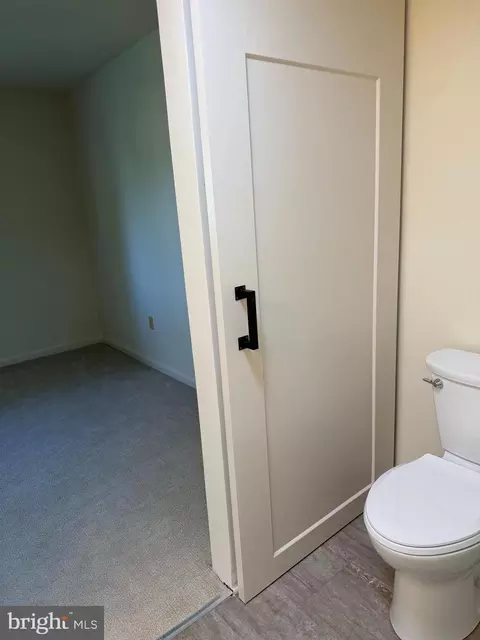 Bath - 3671 S Leisure World Blvd #15-E, Silver Spring, MD 20906 photo 2 of 3