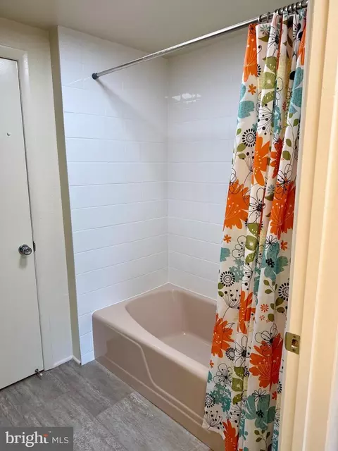 Bath - 3671 S Leisure World Blvd #15-E, Silver Spring, MD 20906 photo 3 of 3