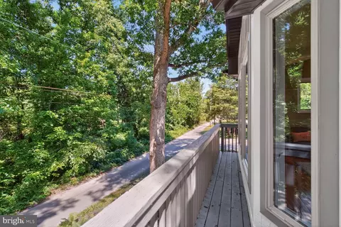 Exterior - 1530 Murphy Ln, Silver Spring, MD 20905 photo 3 of 24