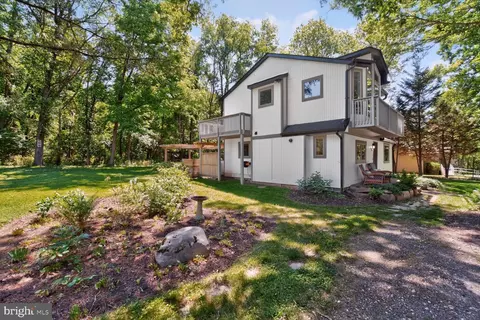 Exterior - 1530 Murphy Ln, Silver Spring, MD 20905 photo 4 of 24