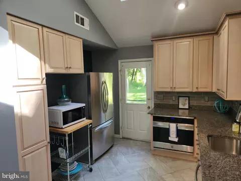 Kitchen - 1530 Murphy Ln, Silver Spring, MD 20905 photo 3 of 4