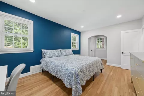 Bedroom - 1515 Dennis Ave, Silver Spring, MD 20902 photo 2 of 10