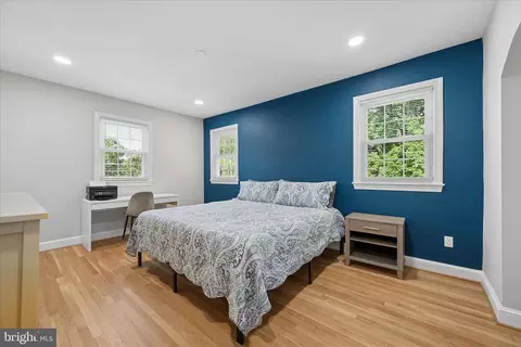 Bedroom - 1515 Dennis Ave, Silver Spring, MD 20902 photo 1 of 10