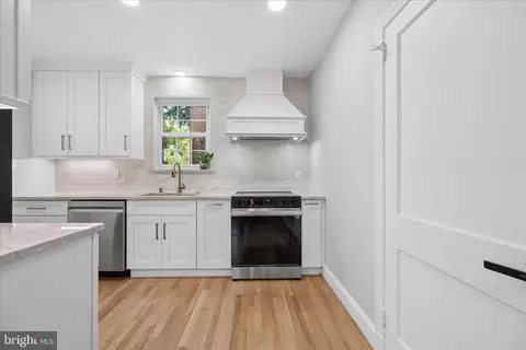 Kitchen - 1515 Dennis Ave, Silver Spring, MD 20902 photo 1 of 6