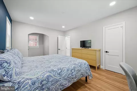 Bedroom - 1515 Dennis Ave, Silver Spring, MD 20902 photo 3 of 10