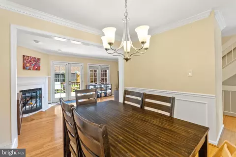Dining - 17 Hickory Hill Ct, Silver Spring, MD 20906 photo 2 of 2