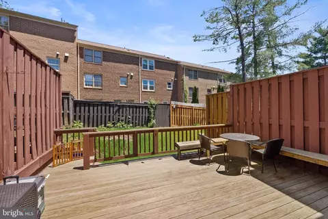 Exterior - 17 Hickory Hill Ct, Silver Spring, MD 20906 photo 6 of 8