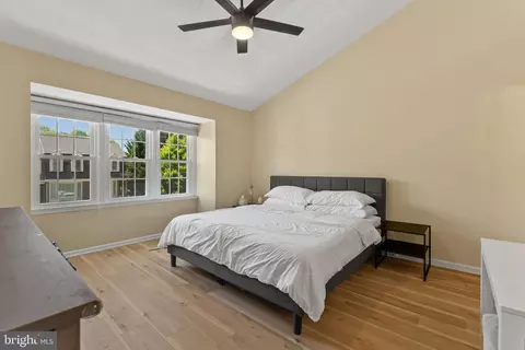 Bedroom - 17 Hickory Hill Ct, Silver Spring, MD 20906 photo 2 of 4