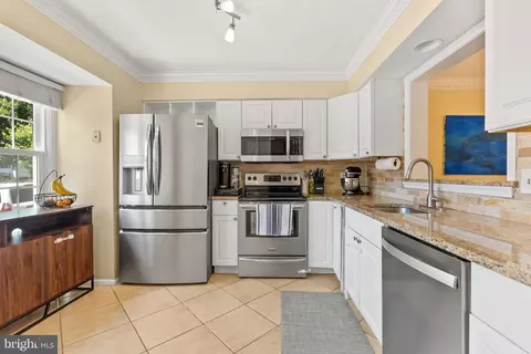 Kitchen - 17 Hickory Hill Ct, Silver Spring, MD 20906 photo 2 of 3