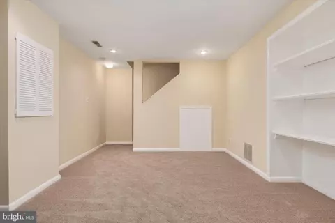 Living - 3300 Pisner Ter, Olney, MD 20832 photo 5 of 6