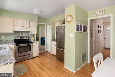 Kitchen - 3300 Pisner Ter, Olney, MD 20832 photo 3 of 3