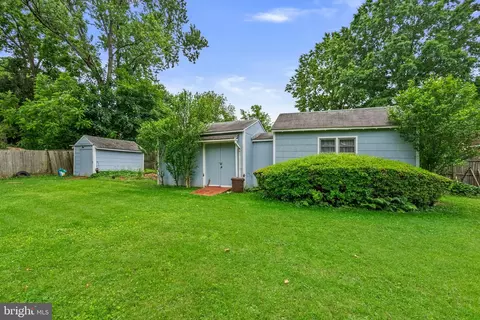 Exterior - 807 Snider Ln, Silver Spring, MD 20905 photo 7 of 7