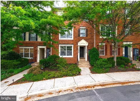 10456 Damascus Park Ln #M19, Damascus, MD 20872