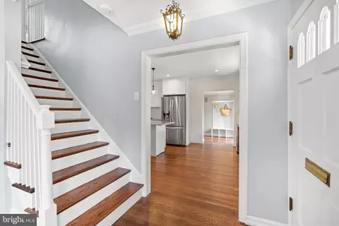 Entry Way - 10208 Edgewood Ave, Silver Spring, MD 20901 photo 1 of 2
