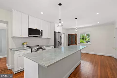 Kitchen - 10208 Edgewood Ave, Silver Spring, MD 20901 photo 3 of 4