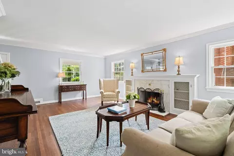 Living - 10208 Edgewood Ave, Silver Spring, MD 20901 photo 2 of 3