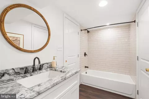 Bath - 10208 Edgewood Ave, Silver Spring, MD 20901 photo 3 of 4