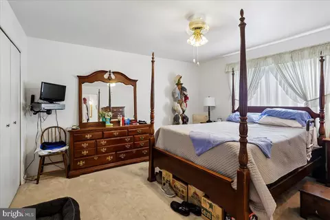 Bedroom - 12622 Eastbourne Dr, Silver Spring, MD 20904 photo 1 of 6