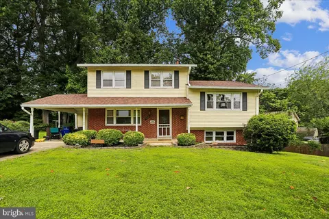 12622 Eastbourne Dr, Silver Spring, MD 20904