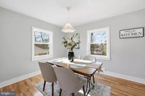 Dining - 8712 Geren Rd, Silver Spring, MD 20901 photo 2 of 4