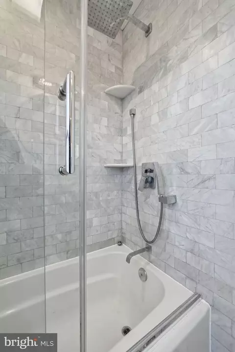 Bath - 8712 Geren Rd, Silver Spring, MD 20901 photo 3 of 7