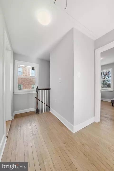Entry Way - 8712 Geren Rd, Silver Spring, MD 20901 photo 2 of 7