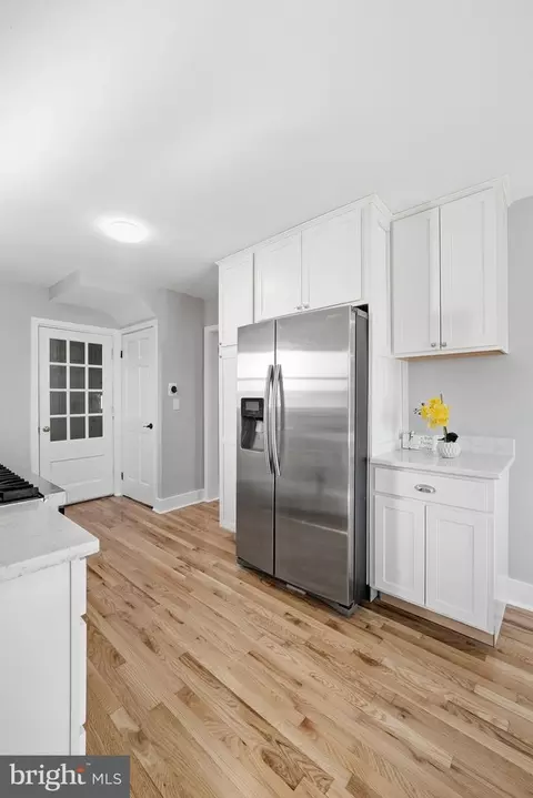 Entry Way - 8712 Geren Rd, Silver Spring, MD 20901 photo 7 of 7