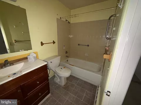 15100 Glade Dr #11-3B, Silver Spring, MD 20906 photo 9