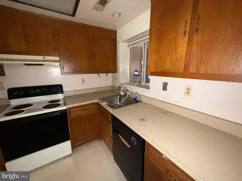 15100 Glade Dr #11-3B, Silver Spring, MD 20906 photo 4