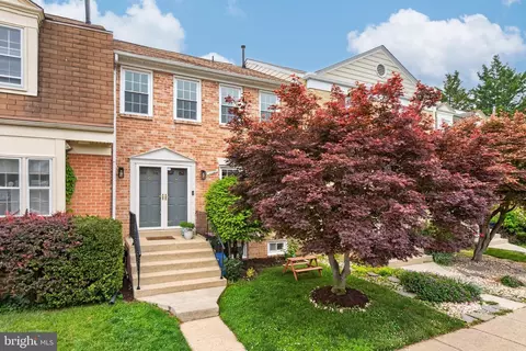 11107 Candlelight Ln, Potomac, MD 20854