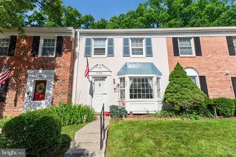 770 Azalea Dr #14-770, Rockville, MD 20850