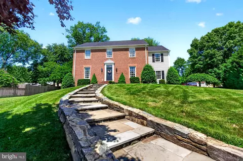 Exterior - 17212 Whites Rd, Poolesville, MD 20837 photo 3 of 24