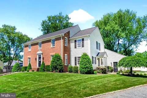 Exterior - 17212 Whites Rd, Poolesville, MD 20837 photo 2 of 24