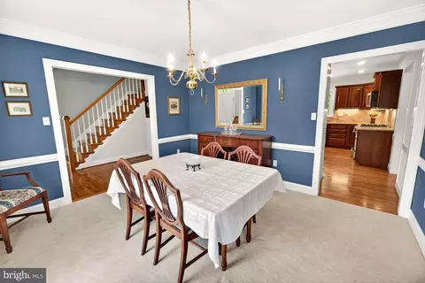 Dining - 17212 Whites Rd, Poolesville, MD 20837 photo 2 of 2