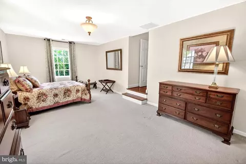 Bedroom - 17212 Whites Rd, Poolesville, MD 20837 photo 4 of 7