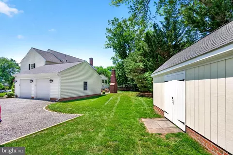 Exterior - 17212 Whites Rd, Poolesville, MD 20837 photo 16 of 24