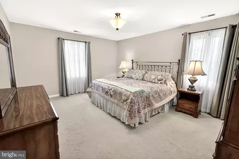 Bedroom - 17212 Whites Rd, Poolesville, MD 20837 photo 1 of 7