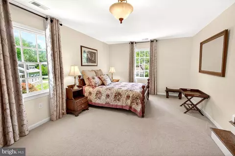 Bedroom - 17212 Whites Rd, Poolesville, MD 20837 photo 5 of 7